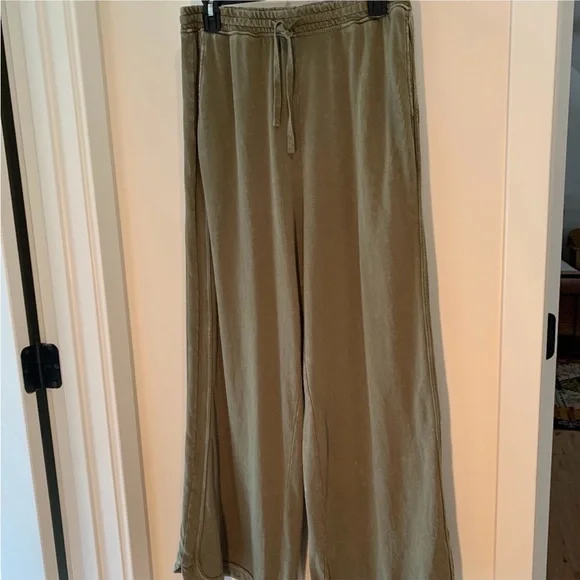 EASEL Wide-leg French terry lounge pants olive green NWT - Picture 4 of 8